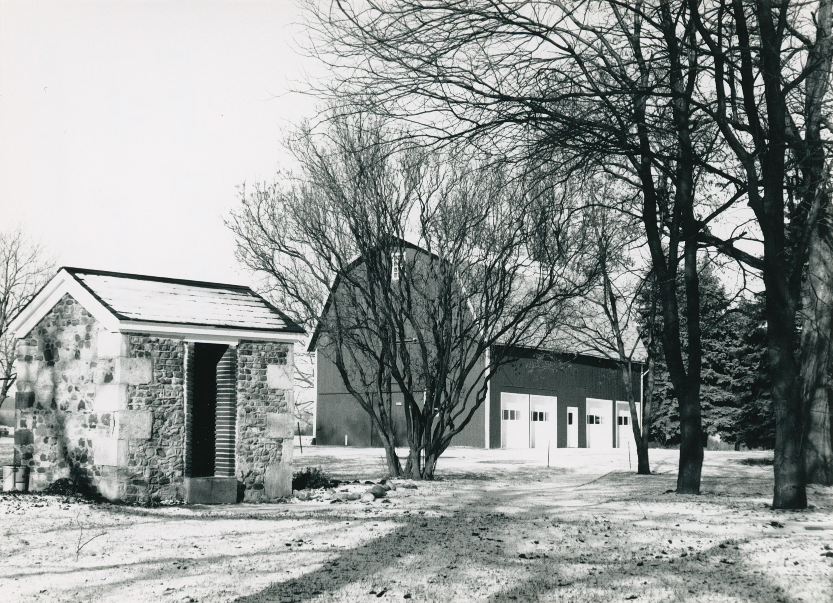 Yor-1 3016 River Rd 2